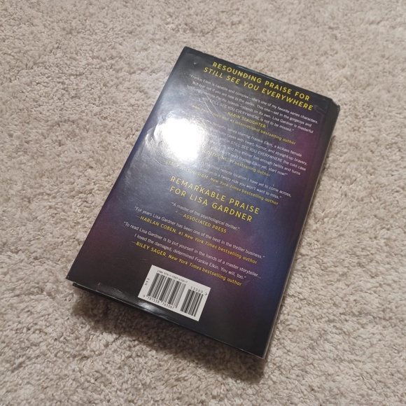 LISA GARDNER 'Still See You Everywhere' Hardback - Picture 3 of 6